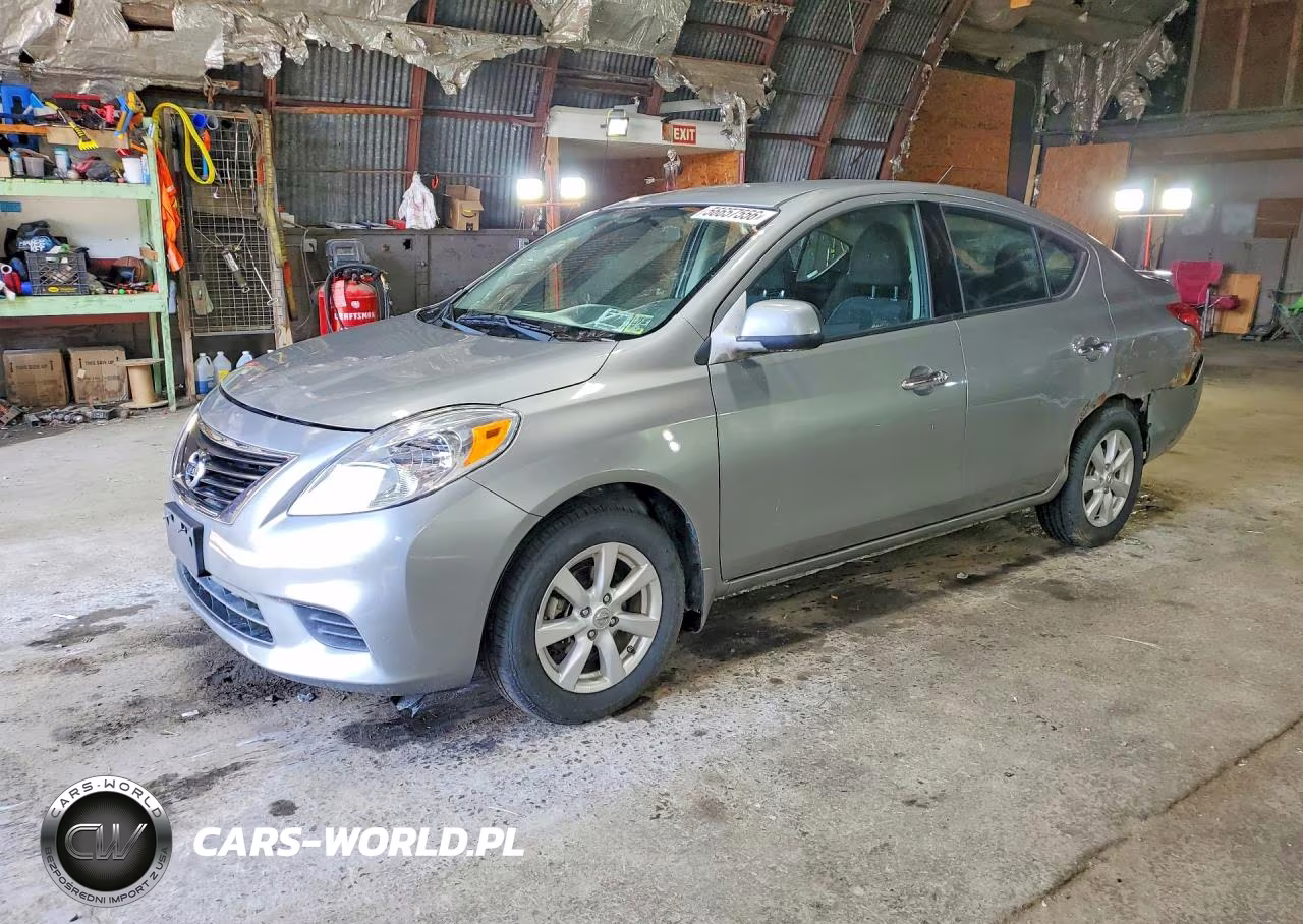 2014 Nissan Versa 1.6 Sv – zdjęcie 1 z 12