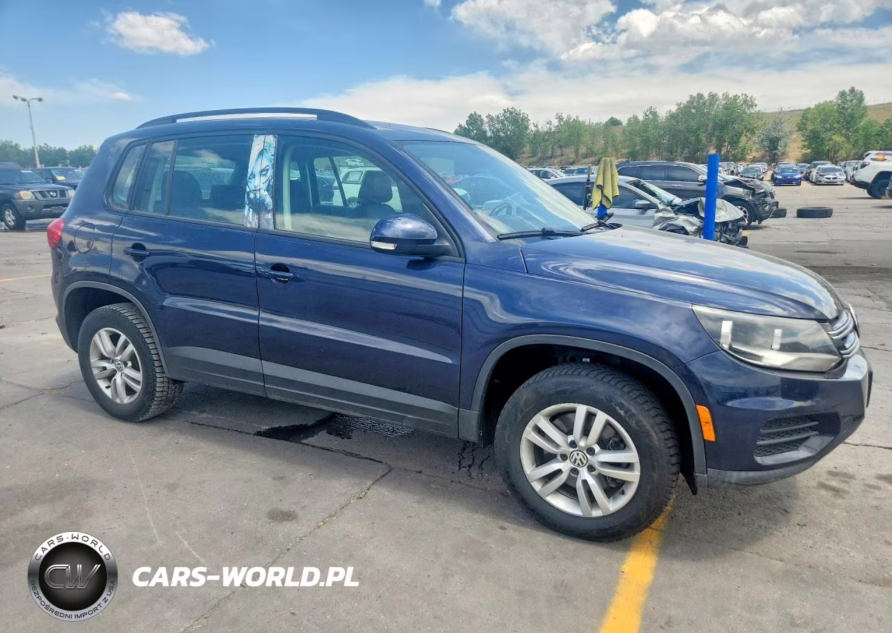 2016 Volkswagen Tiguan S VIN:WVGAV7AX9GW514829 - 4
