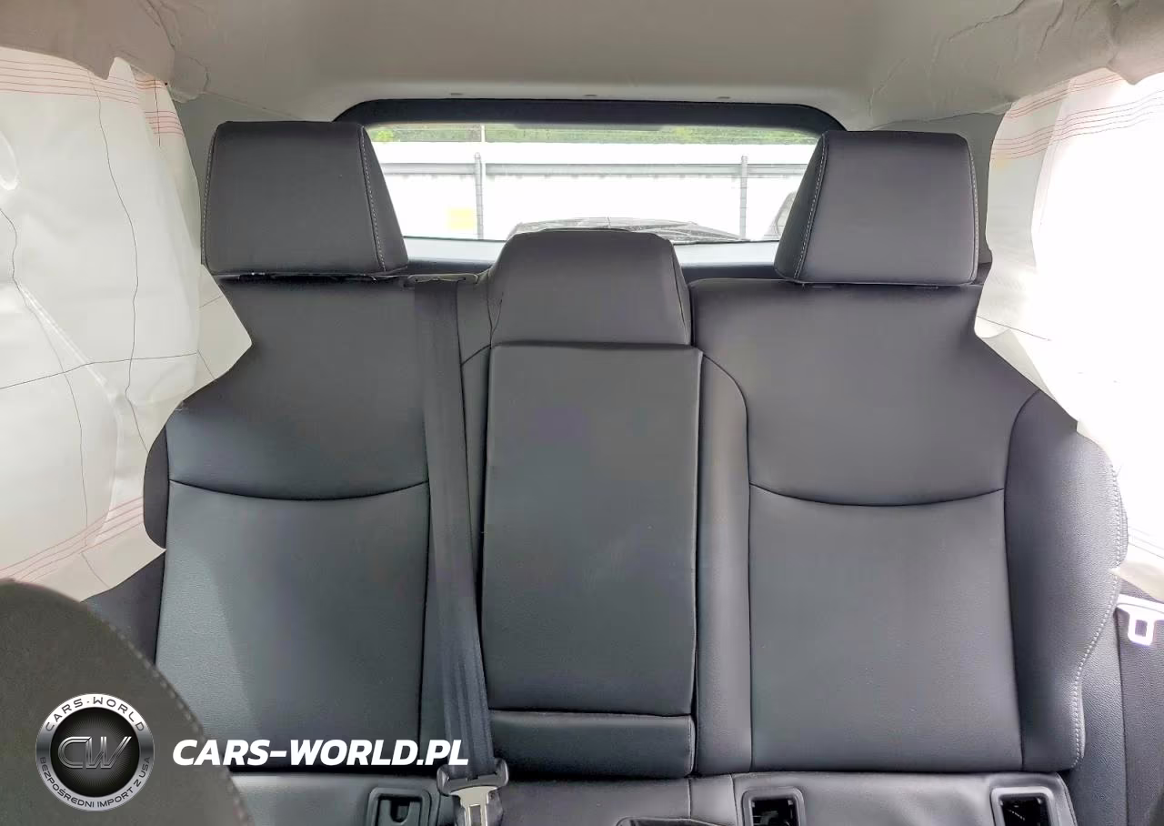 2022 Toyota Corolla Cross Xle VIN:7MUDAABG1NV011453 - 10
