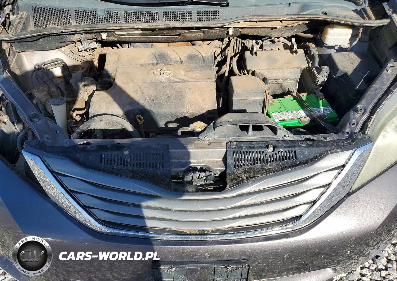 2011 Toyota Sienna Xle 8-Passenger VIN:5TDYK3DC9BS020556 - 12