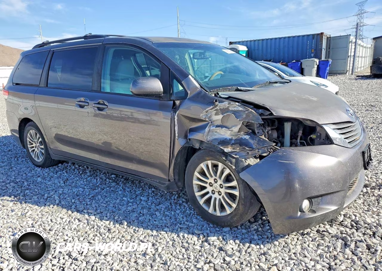 2011 Toyota Sienna Xle 8-Passenger VIN:5TDYK3DC9BS020556 - 4