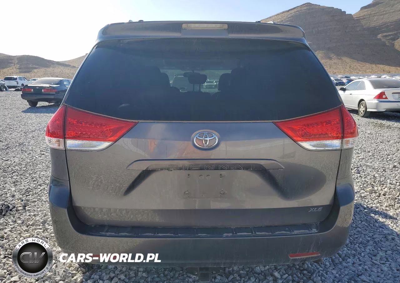 2011 Toyota Sienna Xle 8-Passenger VIN:5TDYK3DC9BS020556 - 6