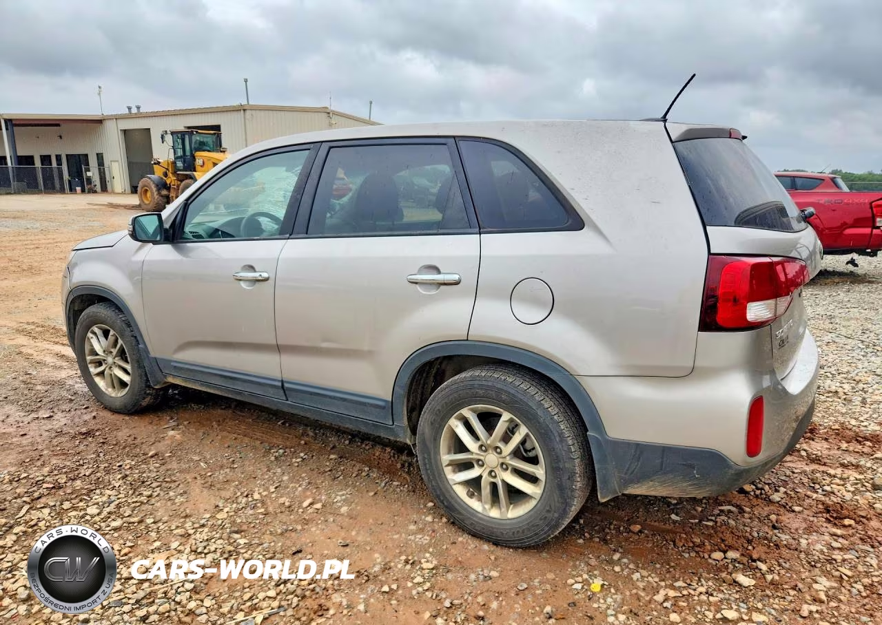 2015 Kia Sorento Lx VIN:5XYKT3A69FG637556 - 2