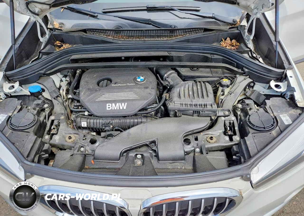 2018 BMW X1 xDrive28I VIN:WBXHT3C33J5K27255 - 12