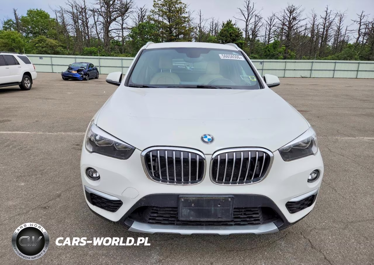 2018 BMW X1 xDrive28I VIN:WBXHT3C33J5K27255 - 5