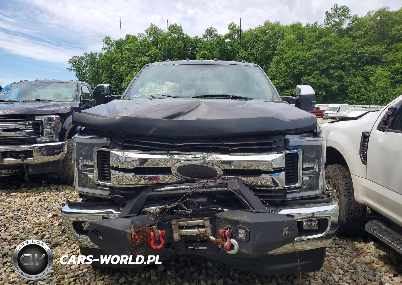 2017 Ford F350 Super Duty VIN:1FT8W3B61HEE90192 - 5