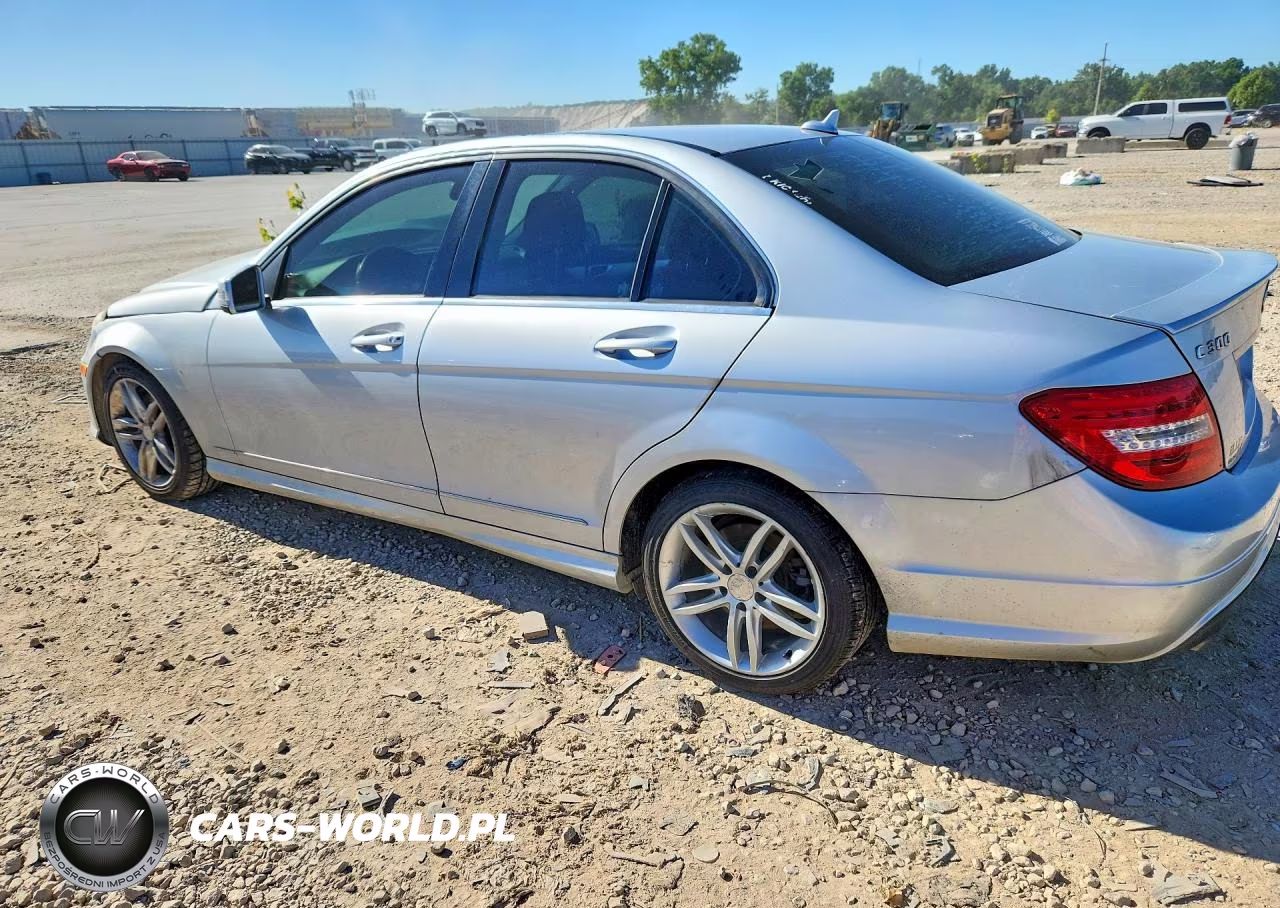 2013 Mercedes-Benz C 300 4Matic VIN:WDDGF8AB6DR295916 - 2