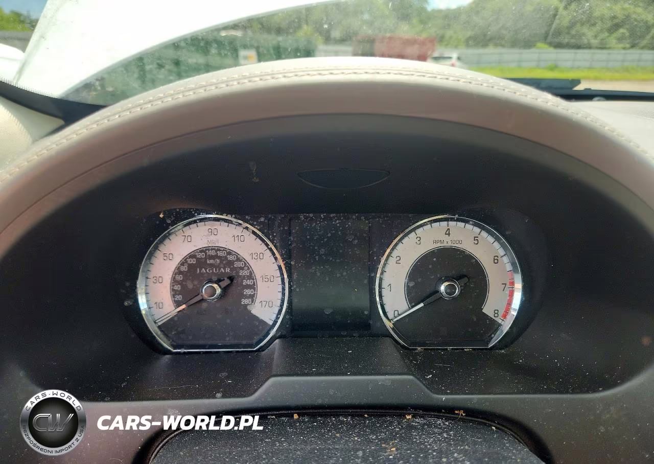 2011 Jaguar Xf Premium VIN:SAJWA0GB1BLR84518 - 9