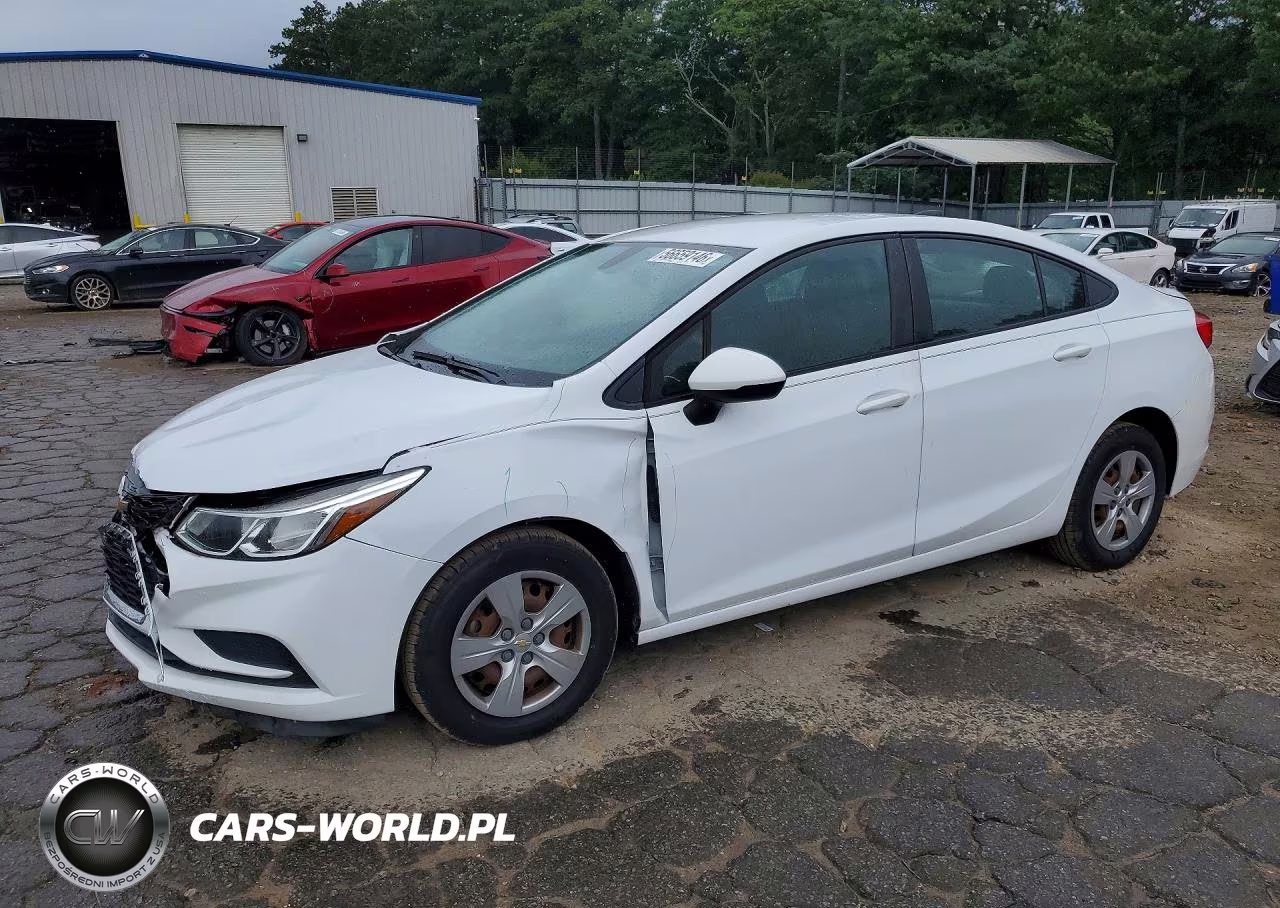 2018 Chevrolet Cruze Ls – zdjęcie 1 z 12