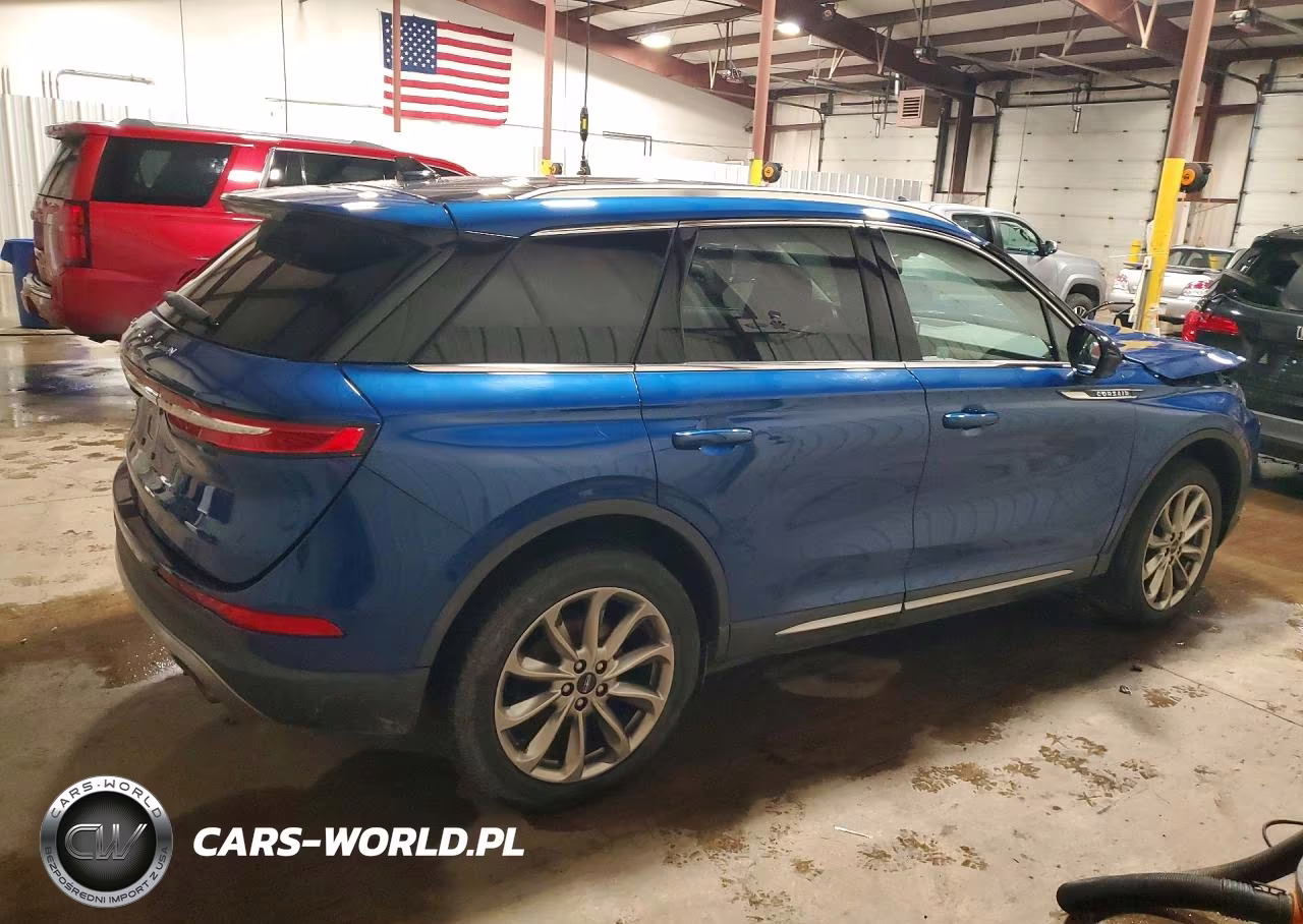 2020 Lincoln Corsair VIN:5LMCJ1D98LUL00805 - 3