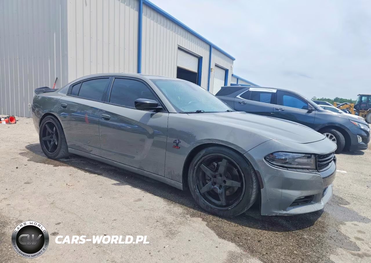 2017 Dodge Charger R VIN:2C3CDXCT8HH667555 - 4