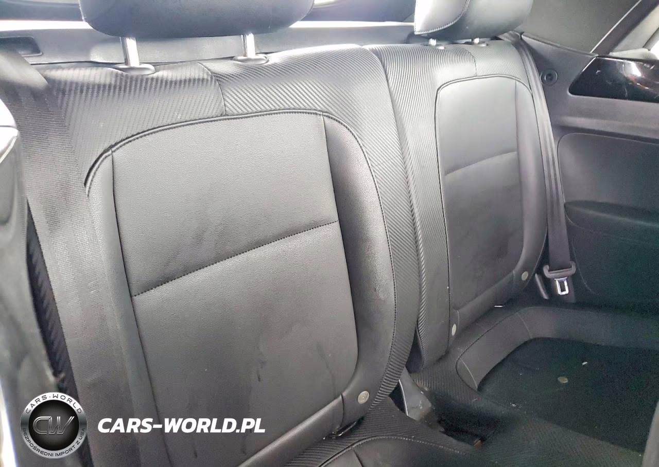 2018 Volkswagen Beetle S VIN:3VW5DAATXJM512014 - 10