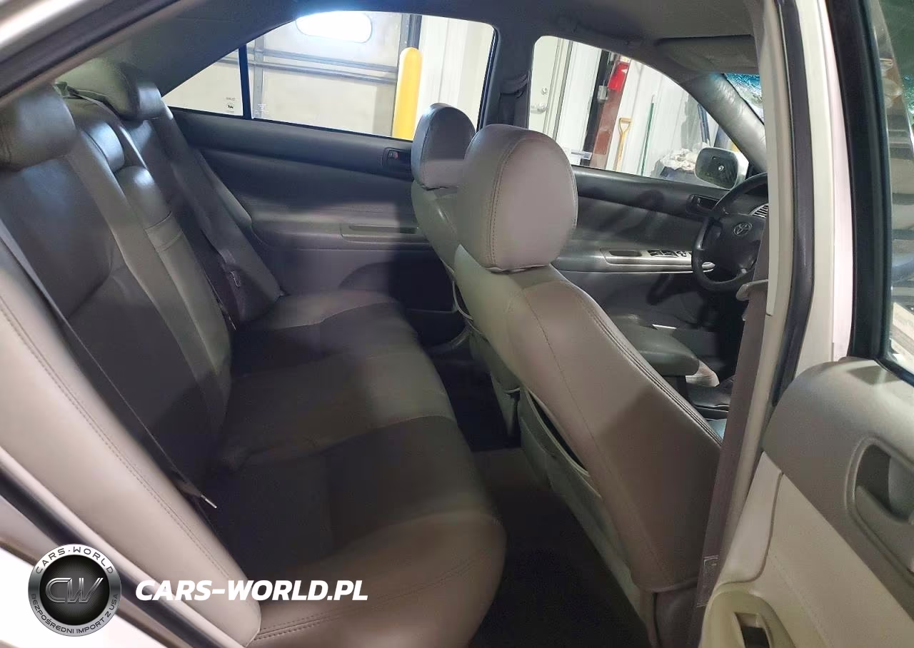 2004 Toyota Camry Le VIN:4T1BE32K84U346625 - 10