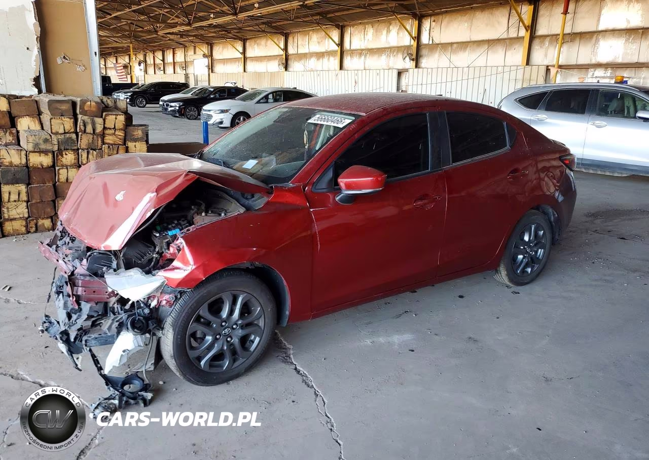 2019 Toyota Yaris Le – zdjęcie 1 z 12