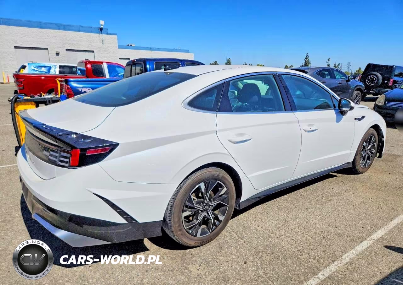 2025 Hyundai Sonata Sel VIN:KMHL64JA4SA488470 - 3
