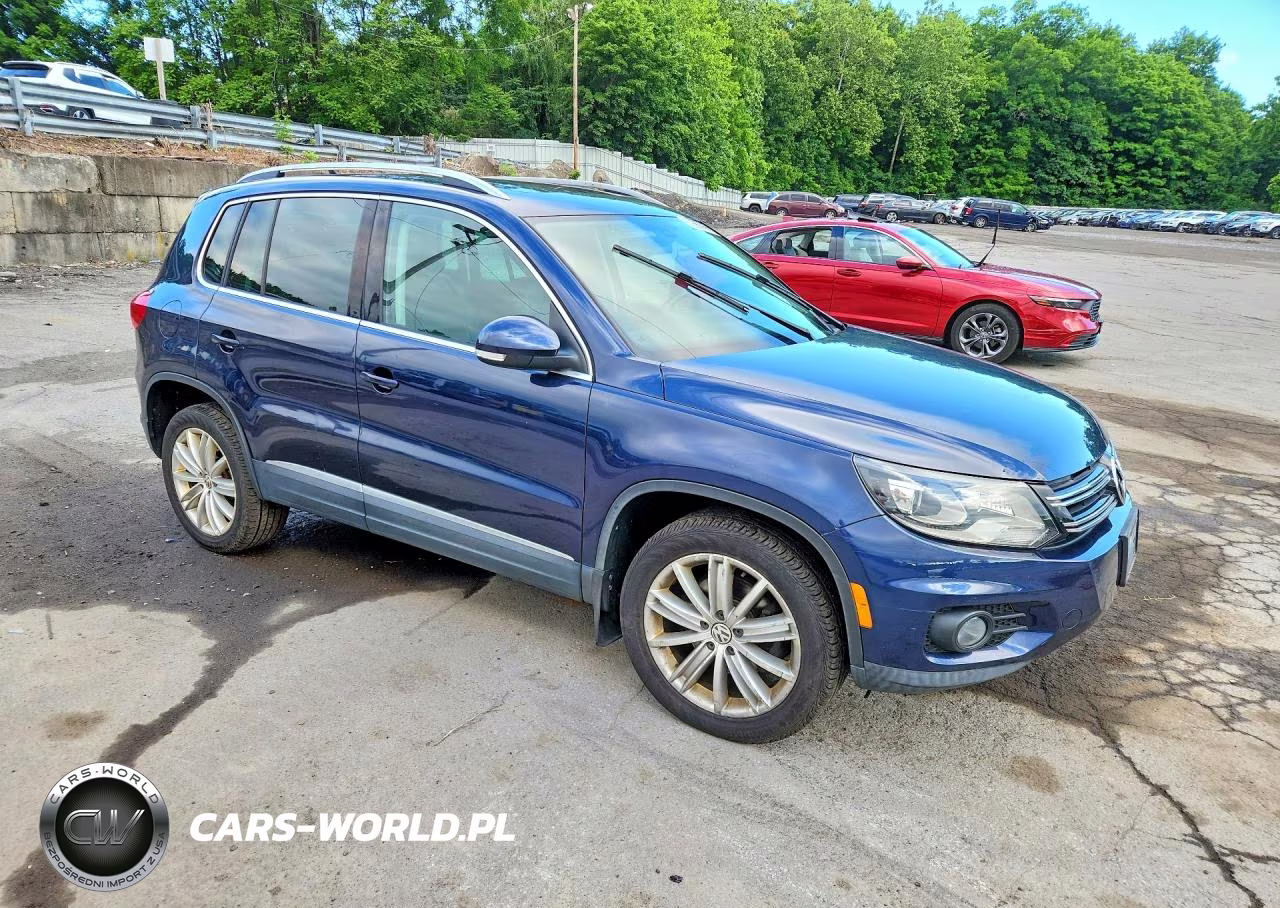 2016 Volkswagen Tiguan S VIN:WVGBV7AX7GW521847 - 4