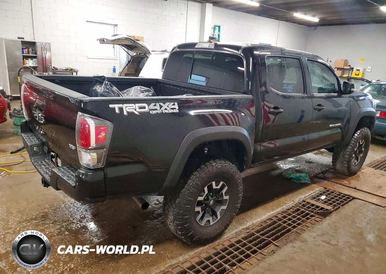 2023 Toyota Tacoma Trd Off-Road VIN:3TMCZ5AN8PM557384 - 3