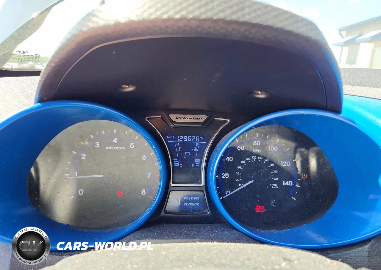 2014 Hyundai Veloster Turbo VIN:KMHTC6AE9EU188644 - 9