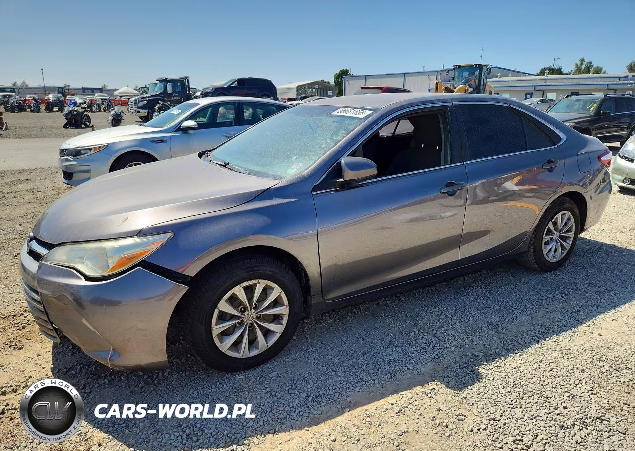 2015 Toyota Camry Le