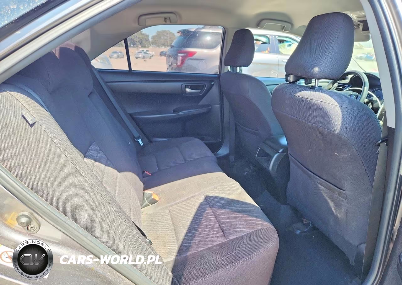 2015 Toyota Camry Le VIN:4T4BF1FK4FR506732 - 10