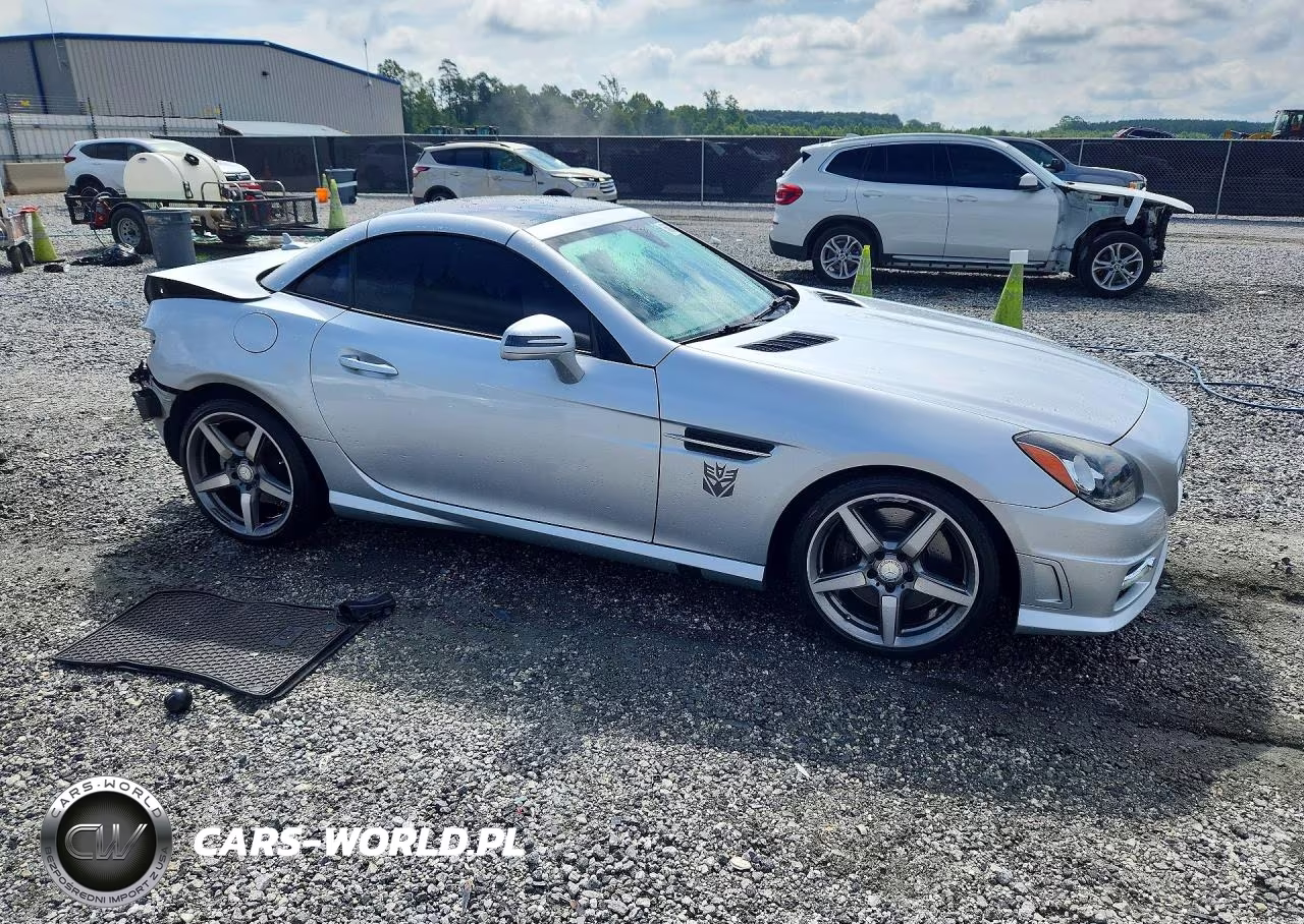 2015 Mercedes-Benz Slk 350 VIN:WDDPK5HA9FF106476 - 4
