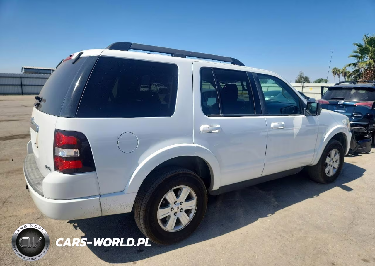 2010 Ford Explorer Xlt VIN:1FMEU7DE4AUA58546 - 3