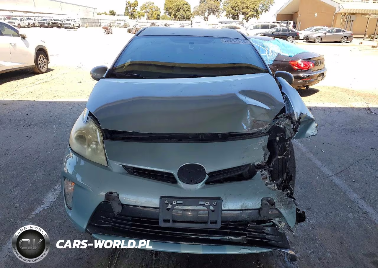 2013 Toyota Prius Two VIN:JTDKN3DU8D5589073 - 5