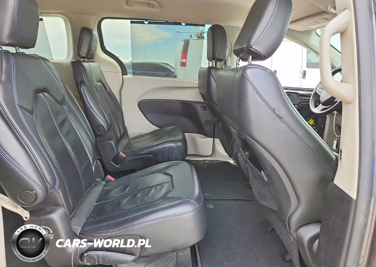 2021 Chrysler Pacifica Touring L VIN:2C4RC1BG7MR601187 - 11