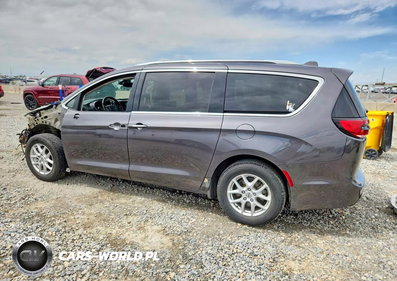 2021 Chrysler Pacifica Touring L VIN:2C4RC1BG7MR601187 - 2