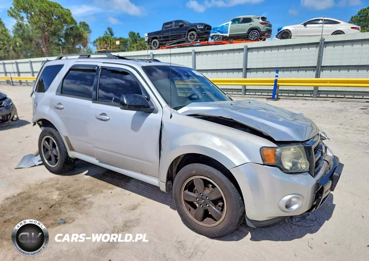 2011 Ford Escape Xlt VIN:1FMCU0D70BKB01633 - 4