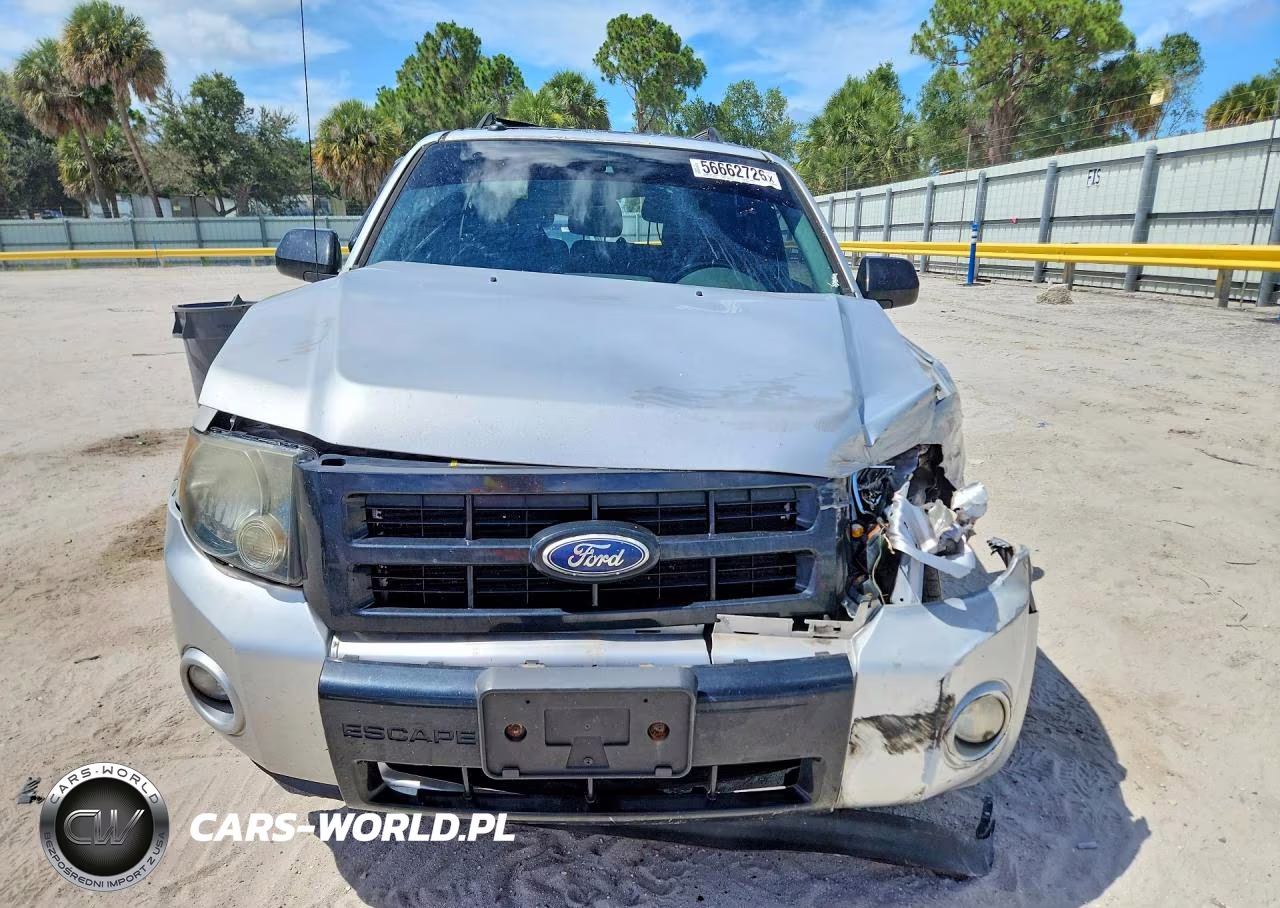2011 Ford Escape Xlt VIN:1FMCU0D70BKB01633 - 5