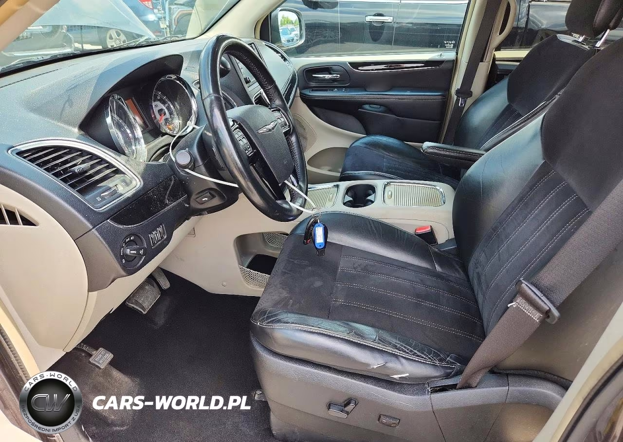 2014 Chrysler Town & Country Touring L VIN:2C4RC1CG2ER364690 - 7