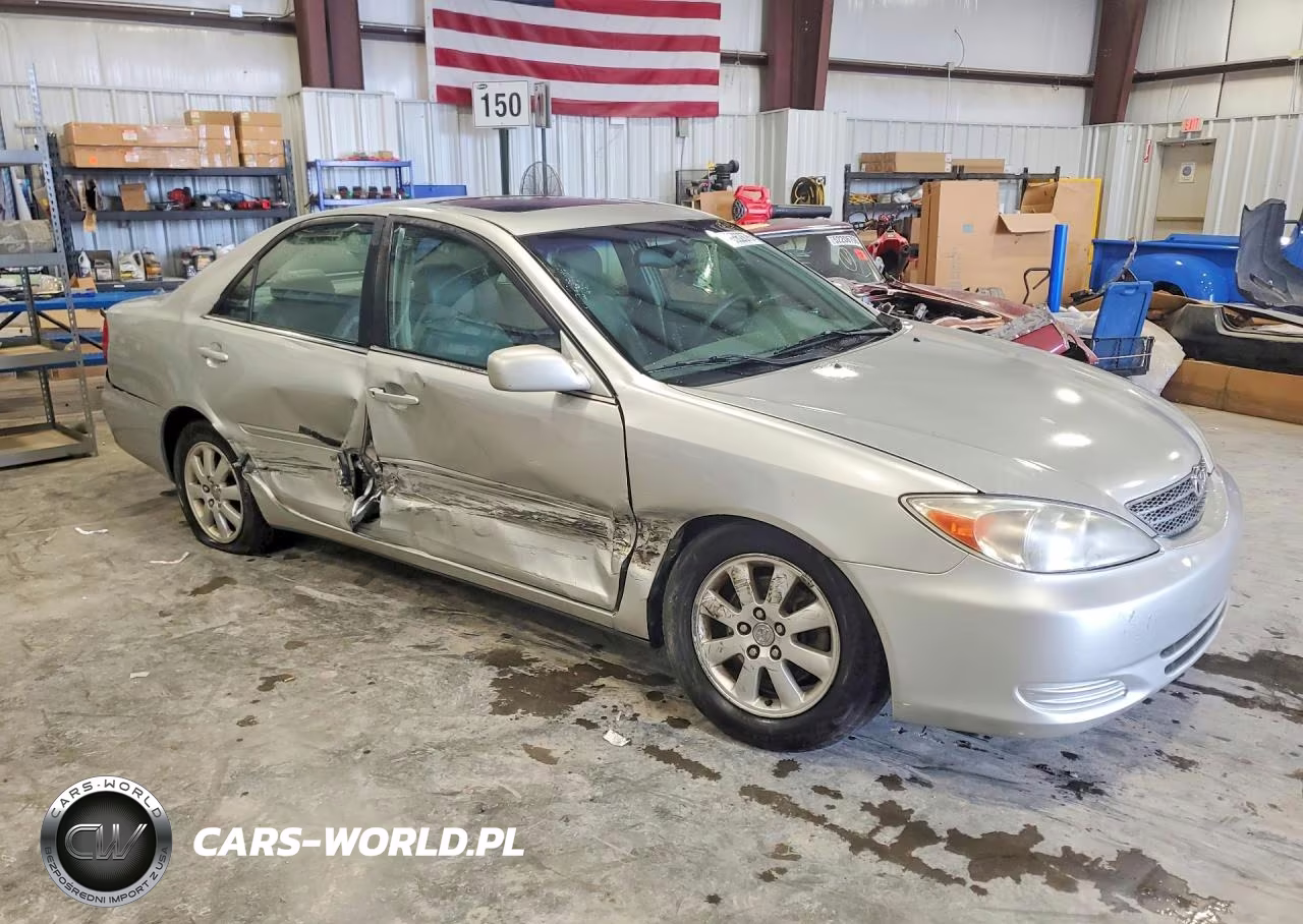 2002 Toyota Camry Xle V6 VIN:4T1BF30K02U509653 - 4
