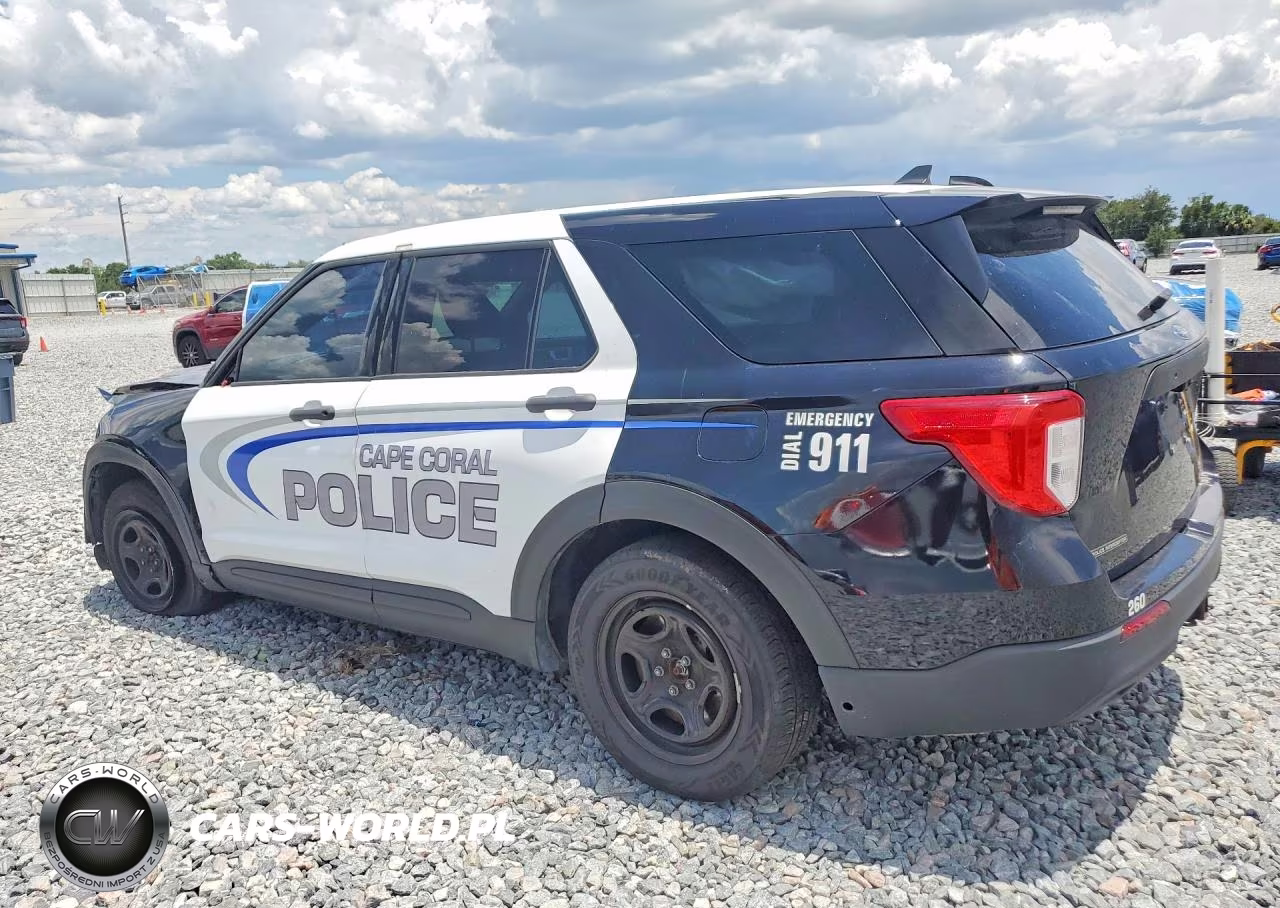 2022 Ford Explorer Police Interceptor VIN:1FM5K8AB2NGA42114 - 2