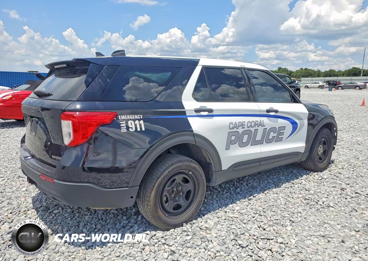 2022 Ford Explorer Police Interceptor VIN:1FM5K8AB2NGA42114 - 3