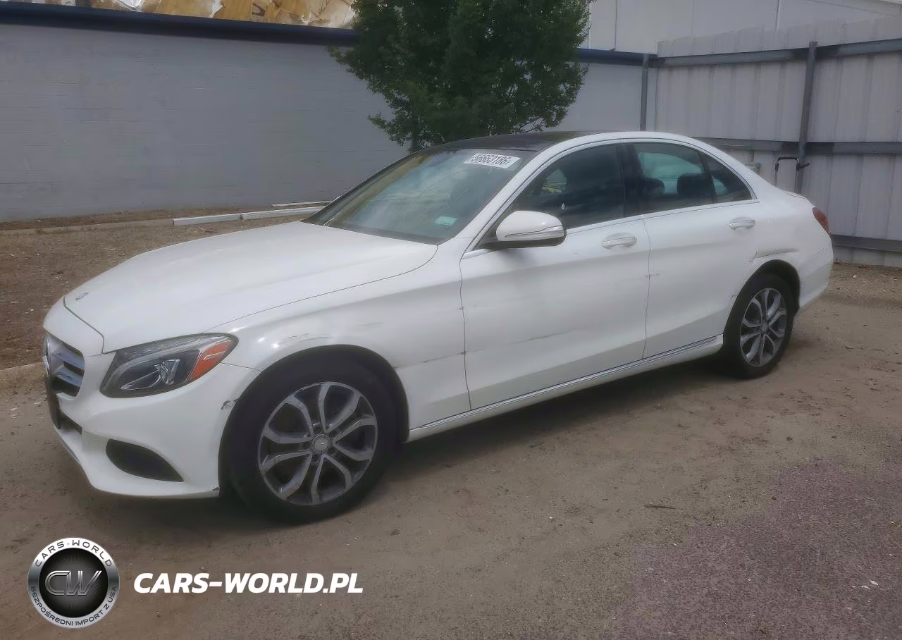 2015 Mercedes-Benz C 300 4Matic – zdjęcie 1 z 12