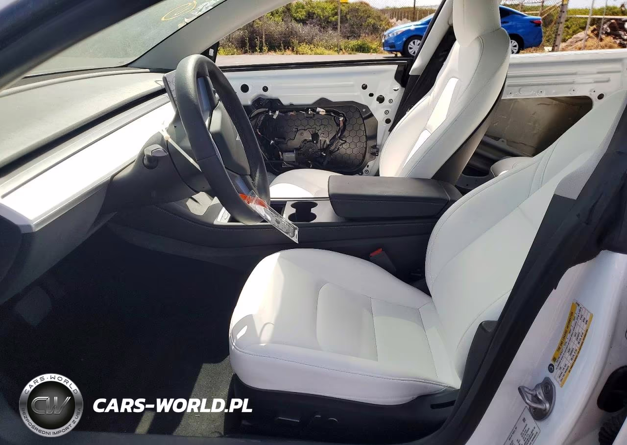 2023 Tesla Model 3 VIN:5YJ3E1EA6PF519586 - 7