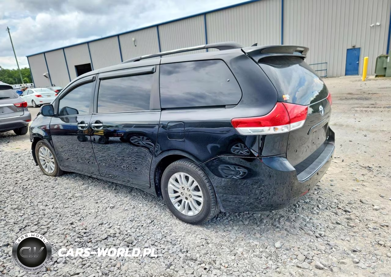 2011 Toyota Sienna Xle 8-Passenger VIN:5TDYK3DC1BS055771 - 2