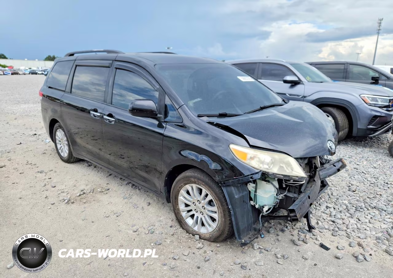 2011 Toyota Sienna Xle 8-Passenger VIN:5TDYK3DC1BS055771 - 4