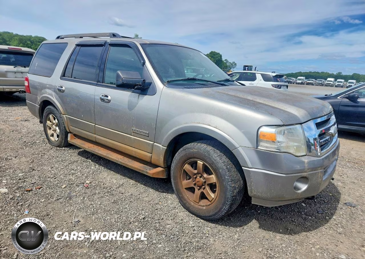2008 Ford Expedition Xlt VIN:1FMFU16578LA08125 - 4