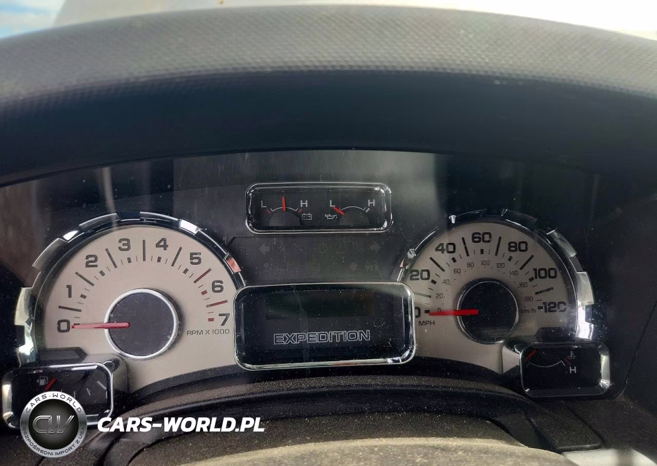 2008 Ford Expedition Xlt VIN:1FMFU16578LA08125 - 9