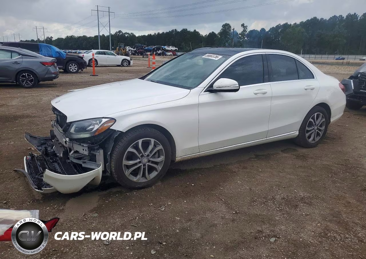 2015 Mercedes-Benz C 300 4Matic – zdjęcie 1 z 12
