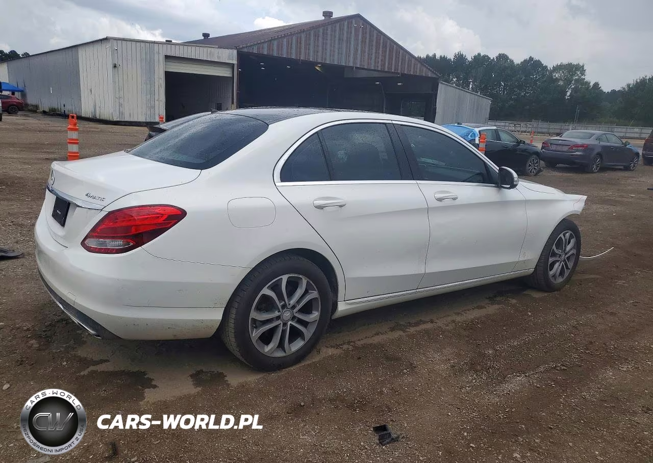 2015 Mercedes-Benz C 300 4Matic VIN:55SWF4KB5FU011938 - 3