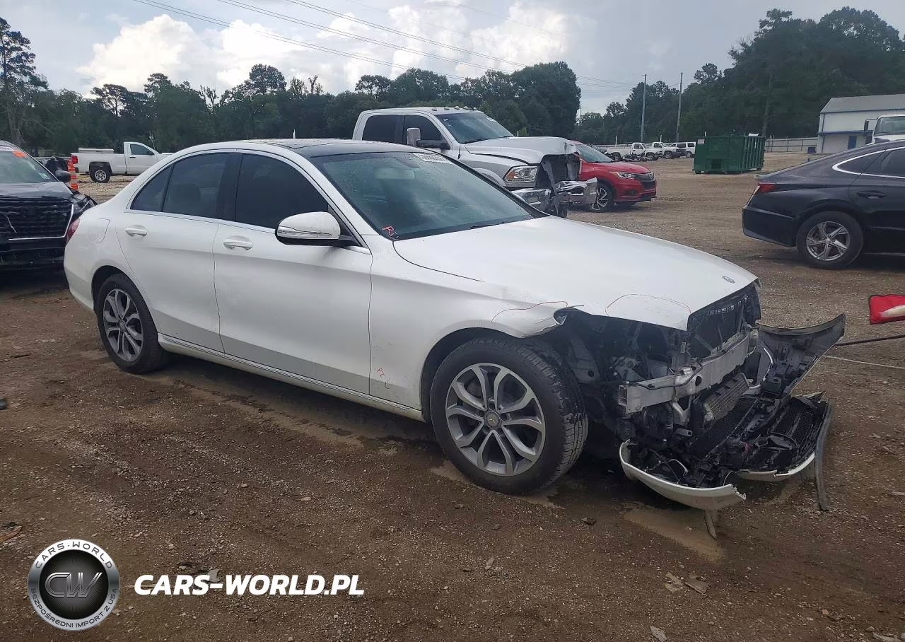 2015 Mercedes-Benz C 300 4Matic VIN:55SWF4KB5FU011938 - 4