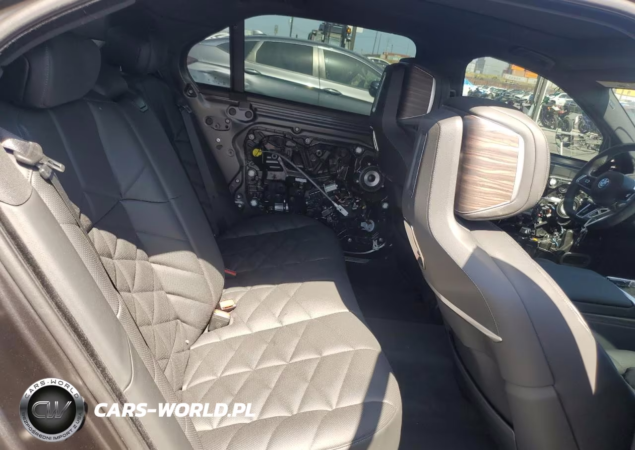 2025 BMW 740 I VIN:WBA23EH00SCT24226 - 11