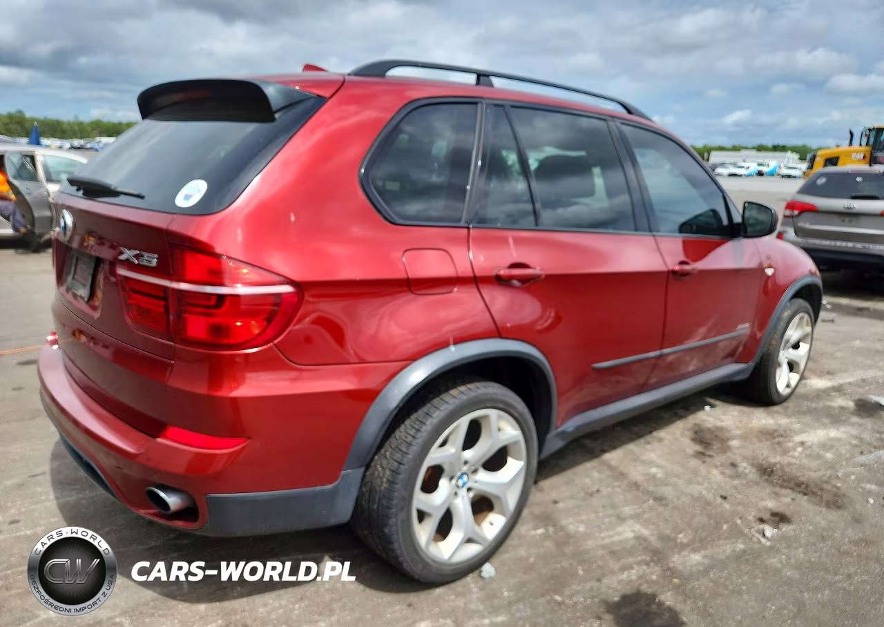 2013 BMW X5 xDrive35I VIN:5UXZV4C57DL992910 - 3