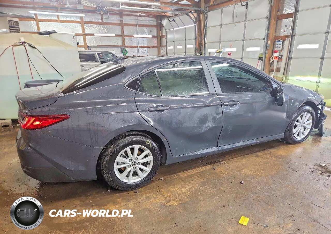2026 Toyota Camry Le VIN:4T1DAACK3TU290468 - 3