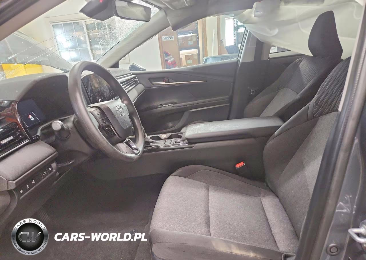 2026 Toyota Camry Le VIN:4T1DAACK3TU290468 - 7