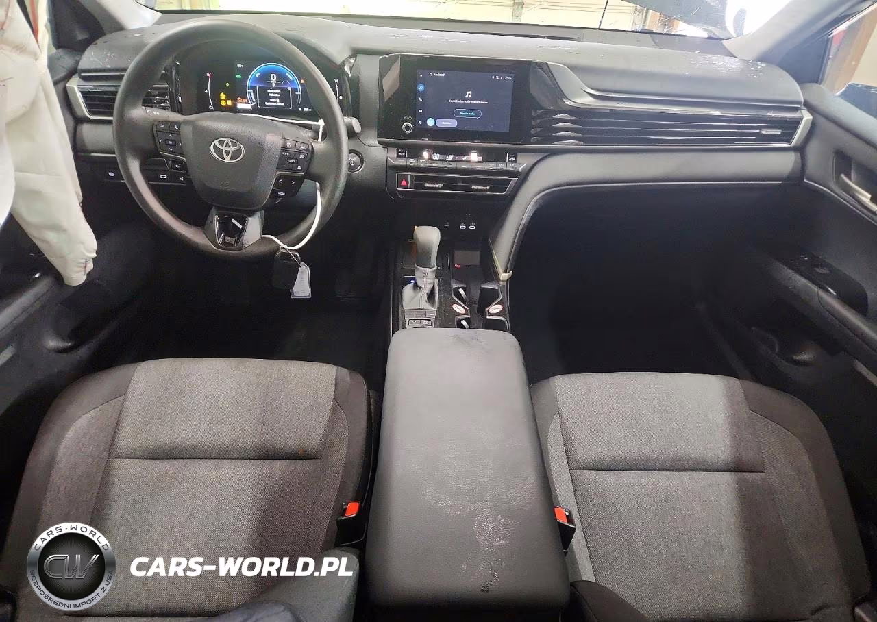 2026 Toyota Camry Le VIN:4T1DAACK3TU290468 - 8