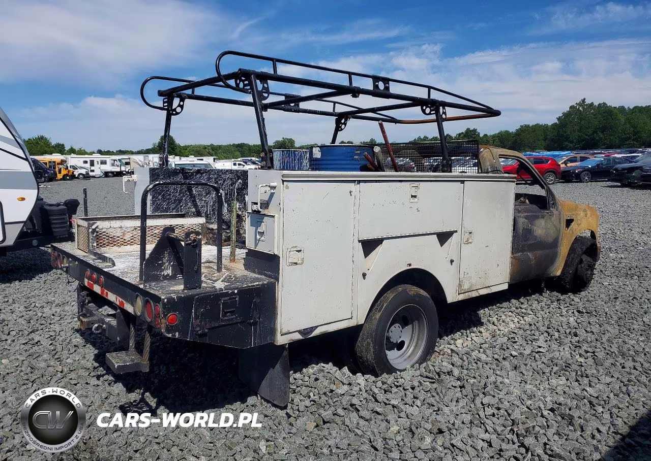 2008 Ford F450 Super Duty VIN:1FD4F46R88EE00122 - 3